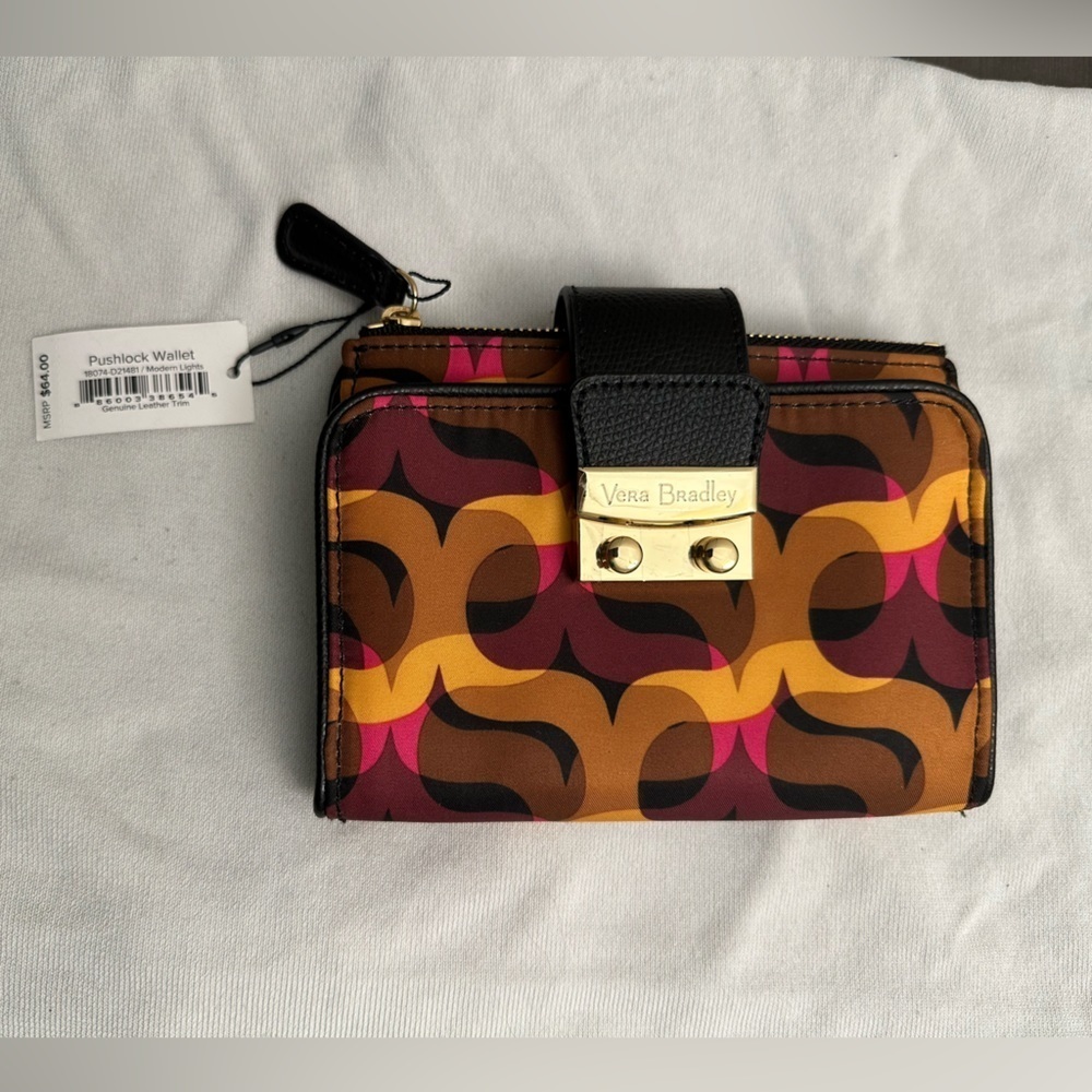 NWT. Vera Bradley Wallet. Retail $64